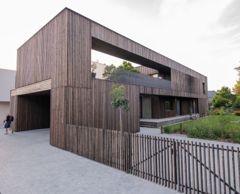 Moderna lesena vila Ljubljana