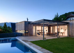 HIŠA ZA DRUŽINO V GIBANJU